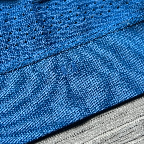 Lululemon Women's Breeze By Muscle Tank II - Blue - Picture 7 of 8